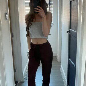 Meet your Posher, Ella